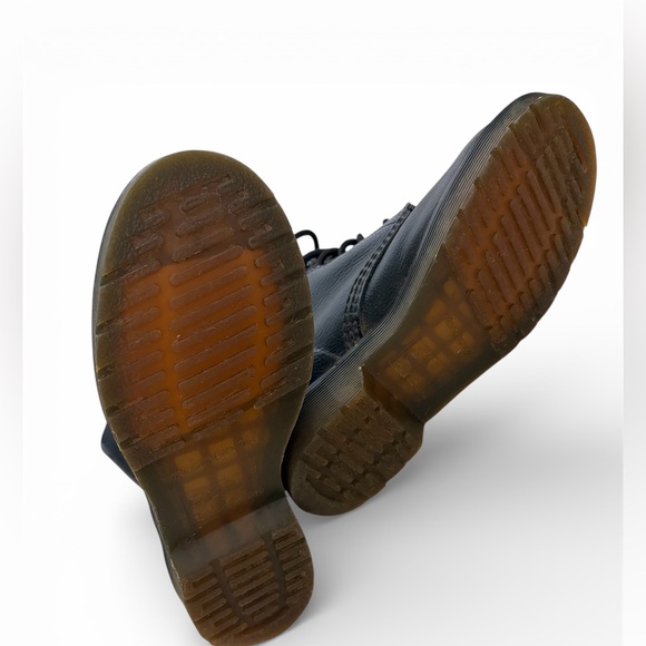 Dr. Martens Pascal Virginia Soft Leather Boots - Picture 5 of 6